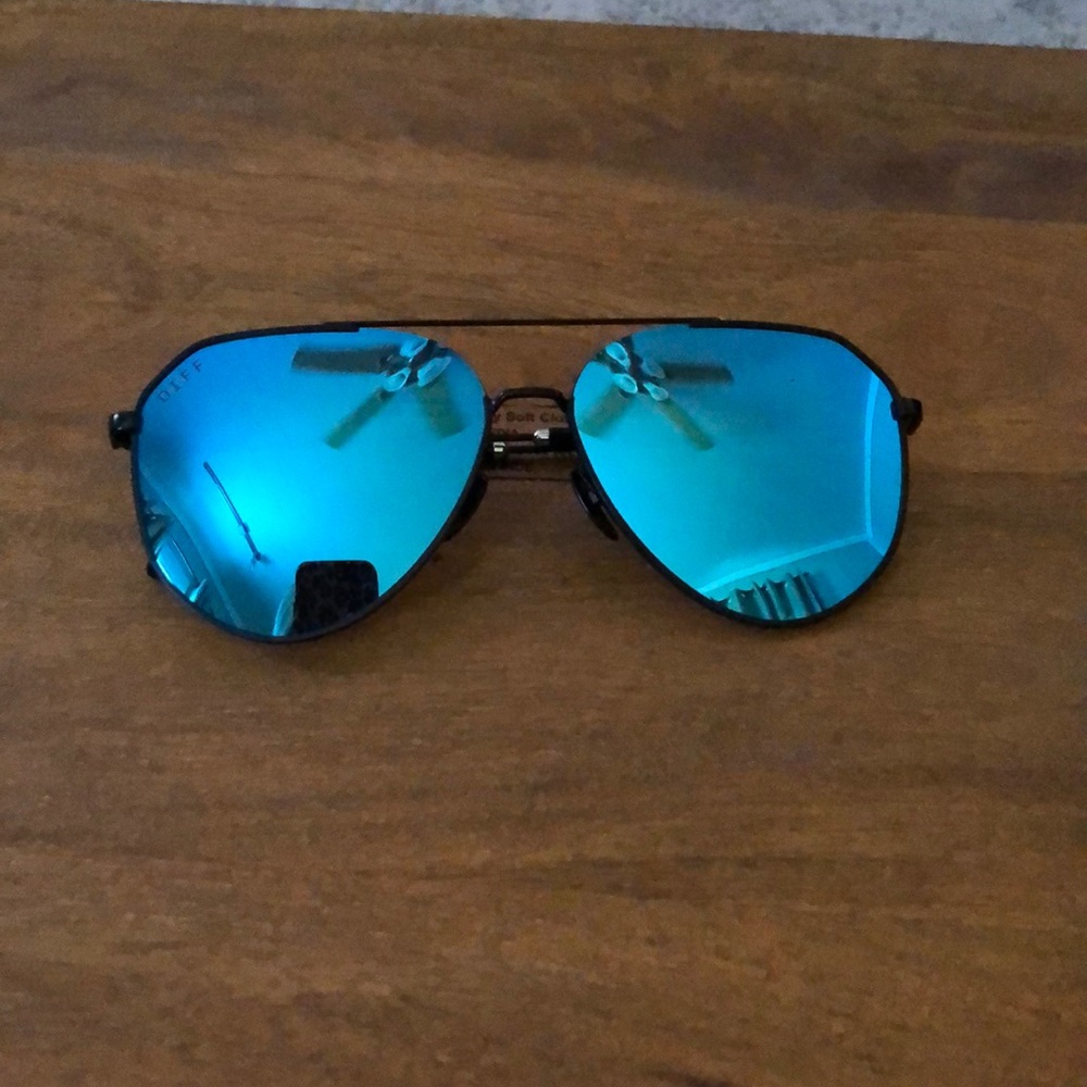 Diff Sunnies